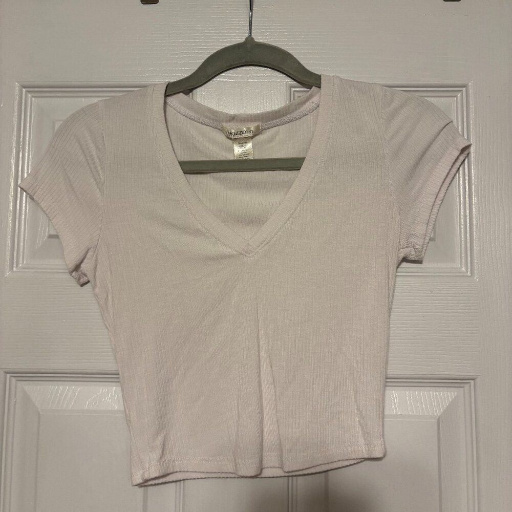 White v-neck shirt